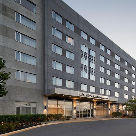 Residence Inn By Marriott Montreal Airport Dorval Bagian luar foto