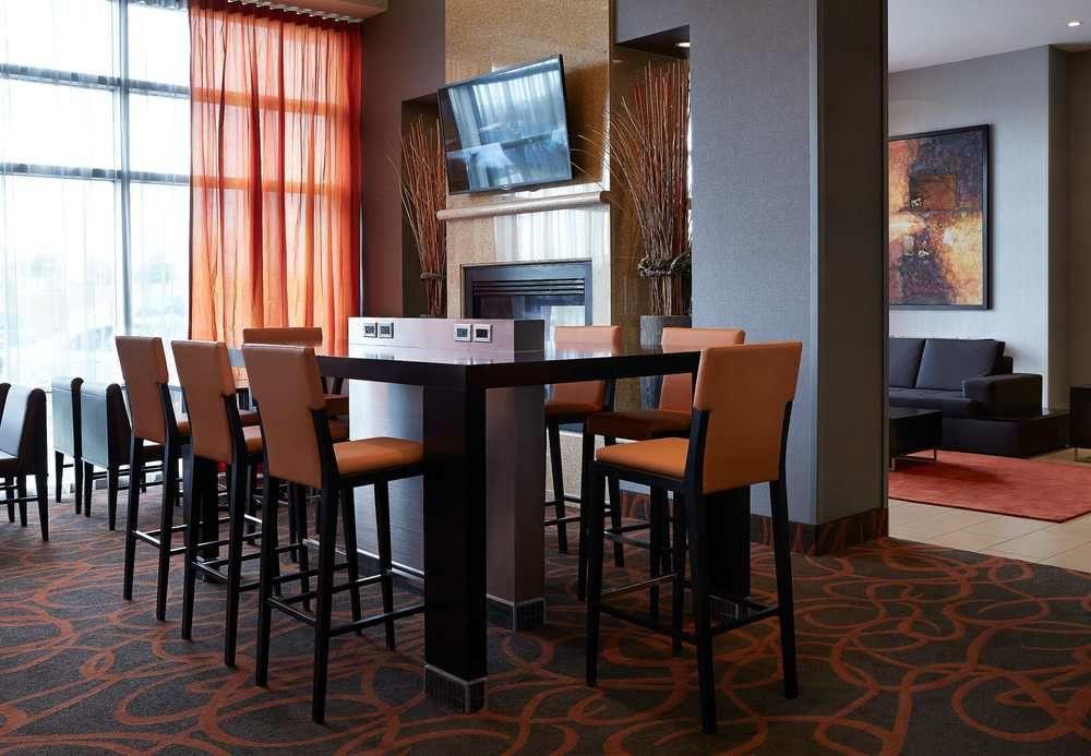 Residence Inn By Marriott Montreal Airport Dorval Bagian luar foto
