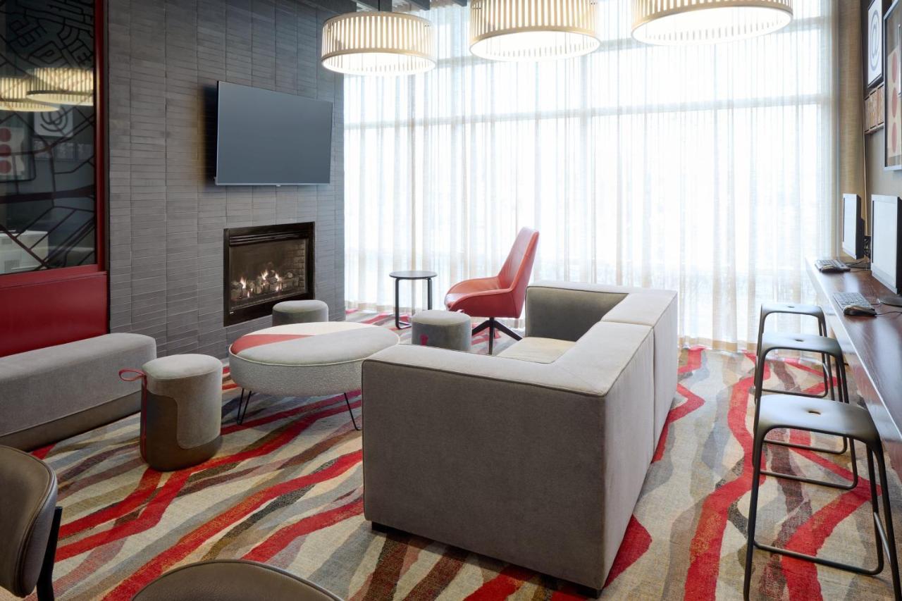 Residence Inn By Marriott Montreal Airport Dorval Bagian luar foto