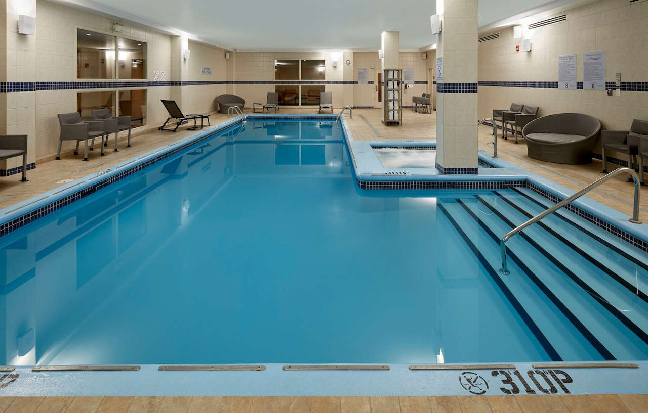 Residence Inn By Marriott Montreal Airport Dorval Bagian luar foto